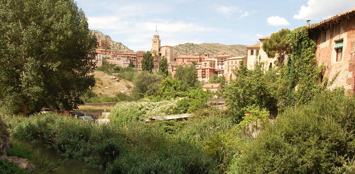 Servicios en el entrono rural en Albarracín Servicios en el entrono rural en Albarracín